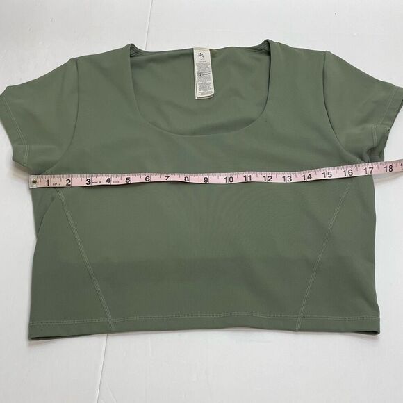 Oner Active Crop Top Short Sleeve with Shelf Bra Sage Green Size XL - Picture 5 of 10